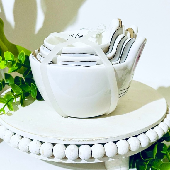 The Bake Shop Easter Bunny Measuring Cups - Picture 3 of 6